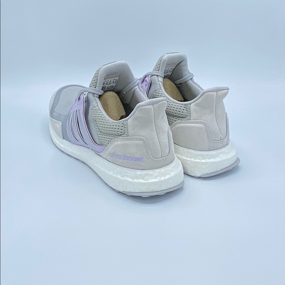 adidas Ultraboost DNA S&L Women's Shoes - Picture 6 of 7